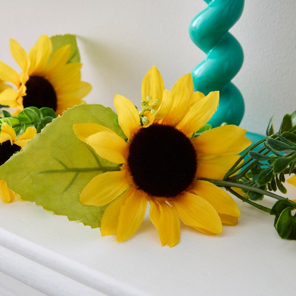 Carousel navigation image position 2 of 3