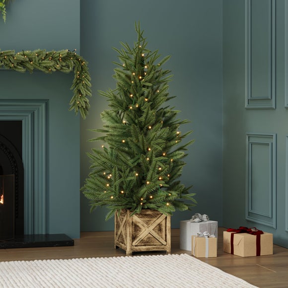 Charles Bentley 4ft Pre-Lit Christmas Tree in Pot