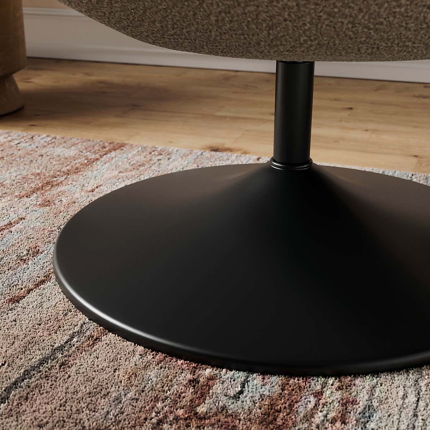 Carousel zoom image position 4 of 8