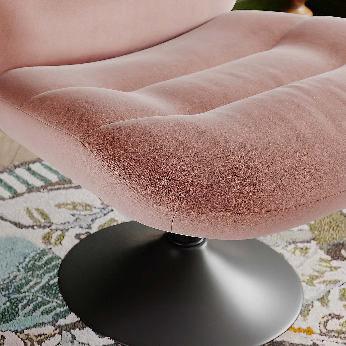 Carousel zoom image position 3 of 9