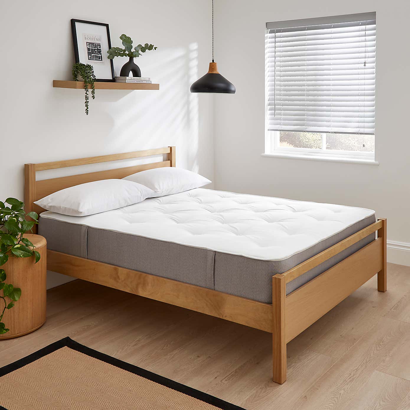 Carousel zoom image position 2 of 5