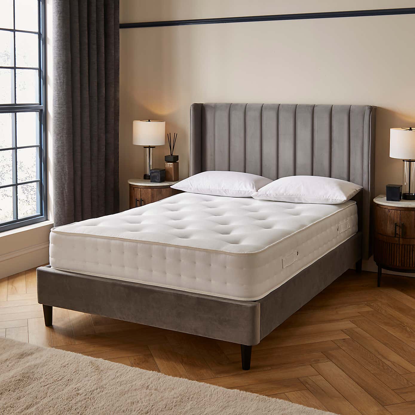 Carousel zoom image position 2 of 5