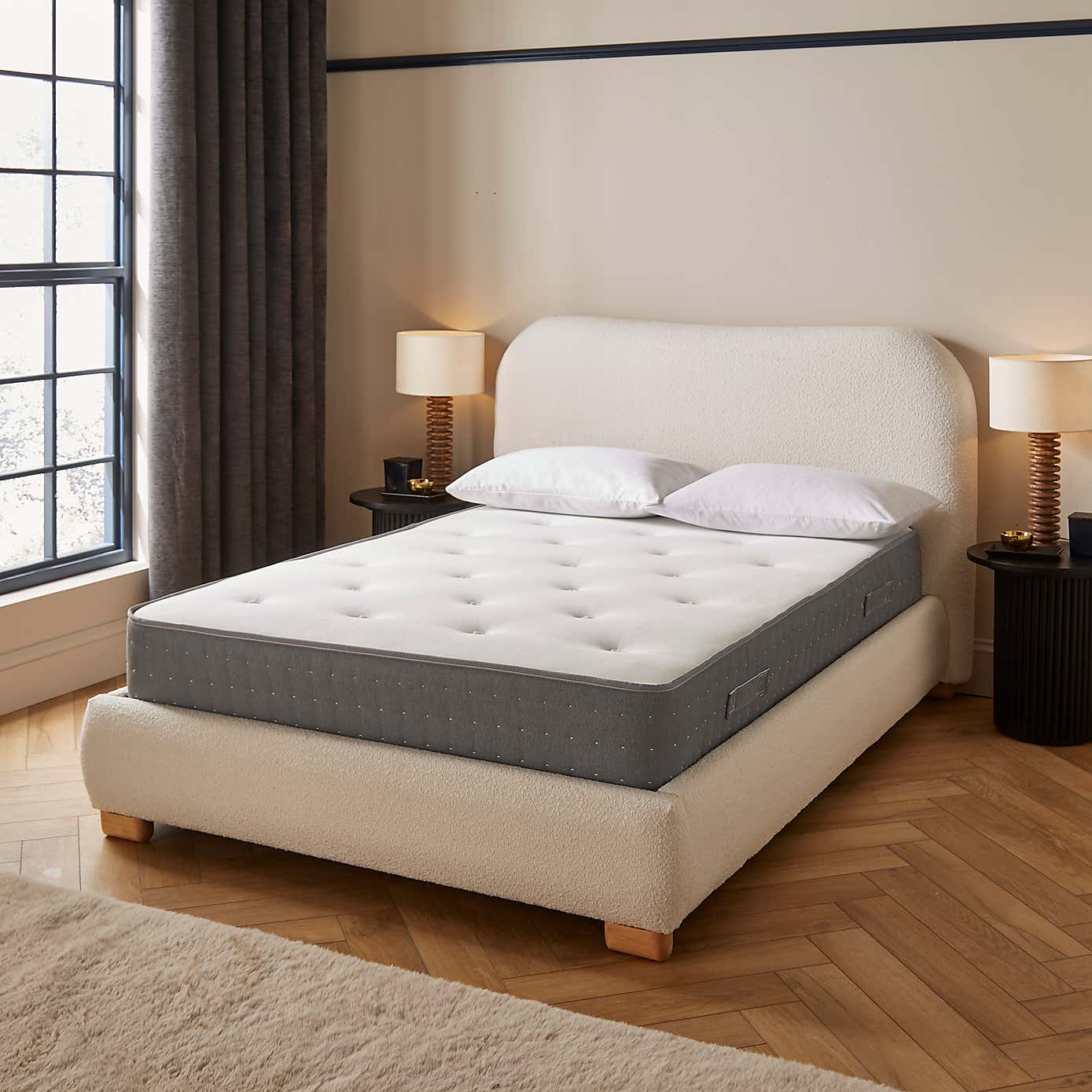 Carousel zoom image position 2 of 5