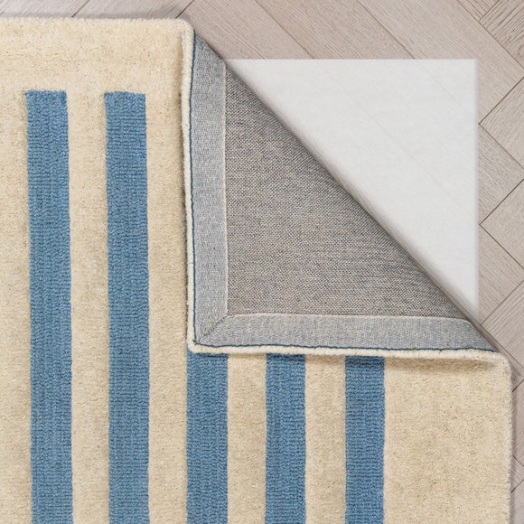 Carousel navigation image position 3 of 6