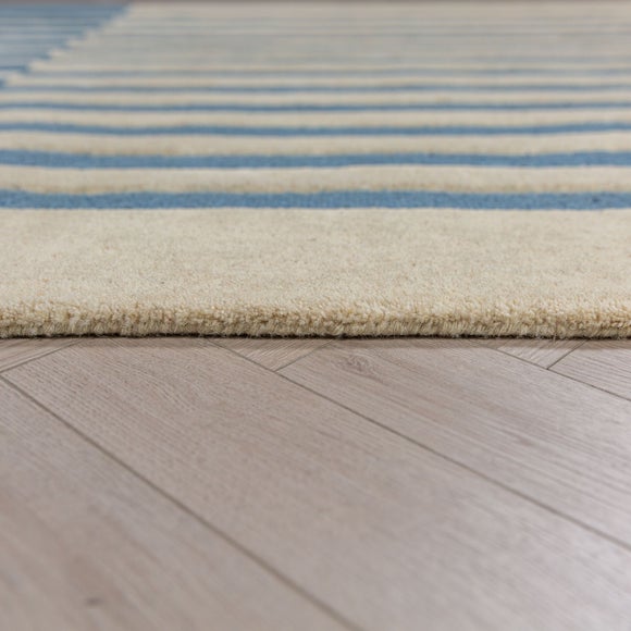 Carousel navigation image position 4 of 6