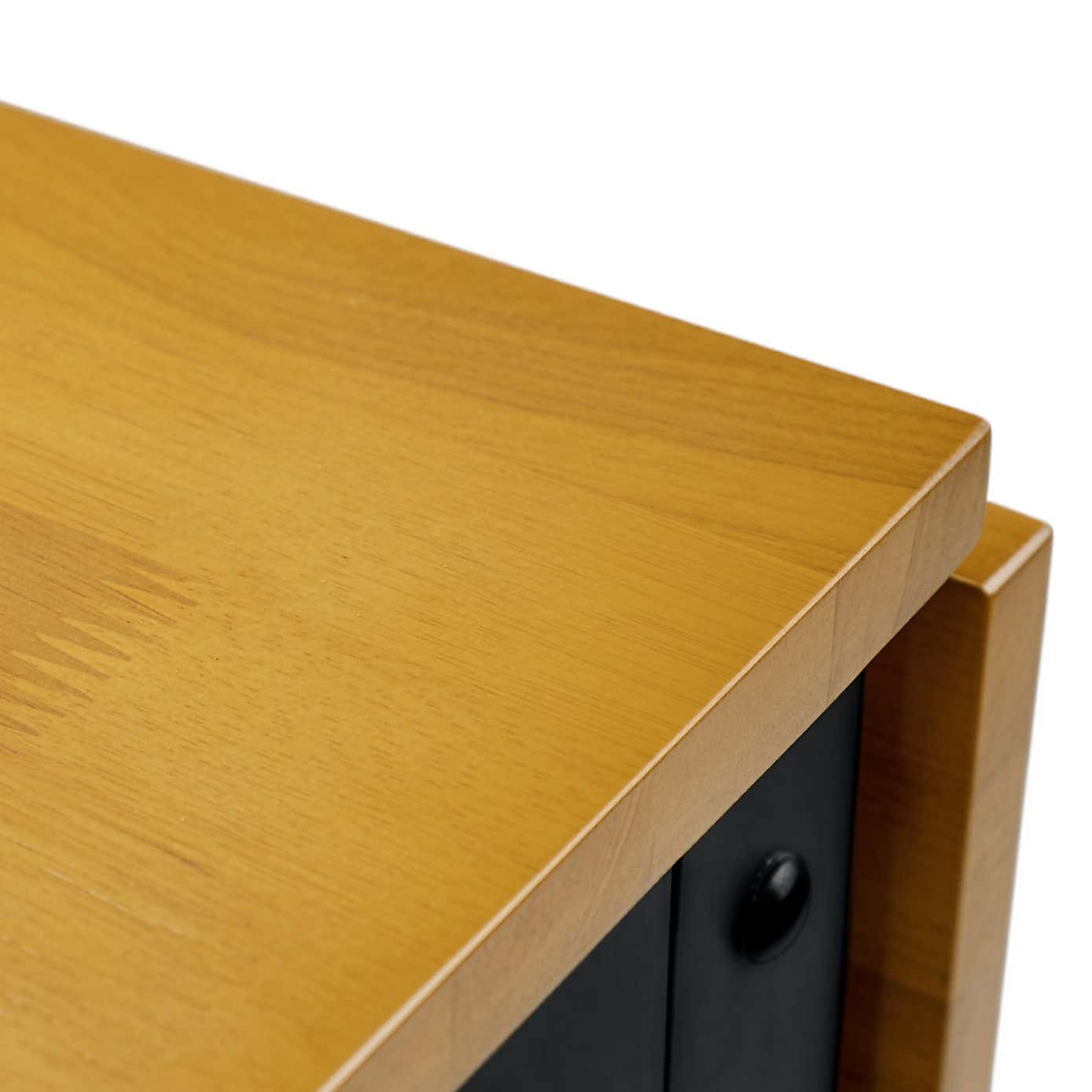 Carousel zoom image position 6 of 10