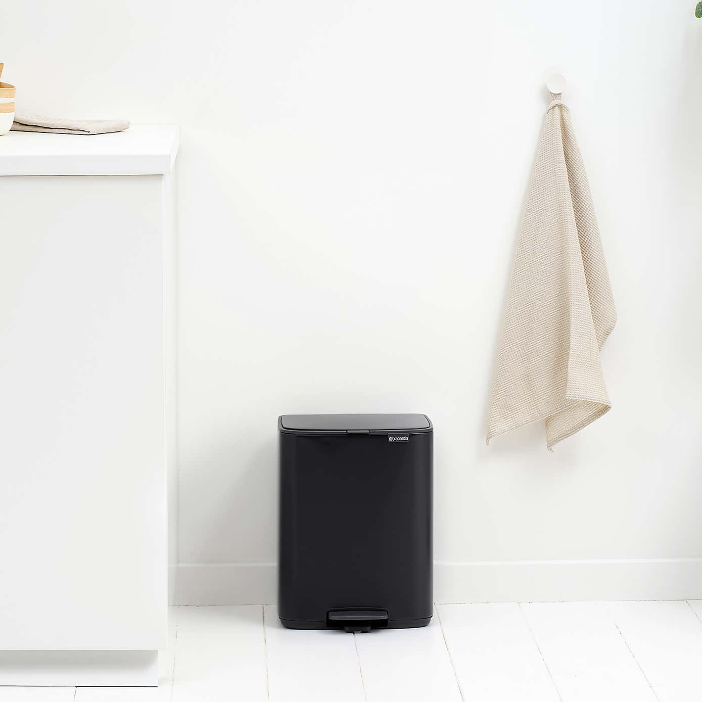 Carousel zoom image position 5 of 7