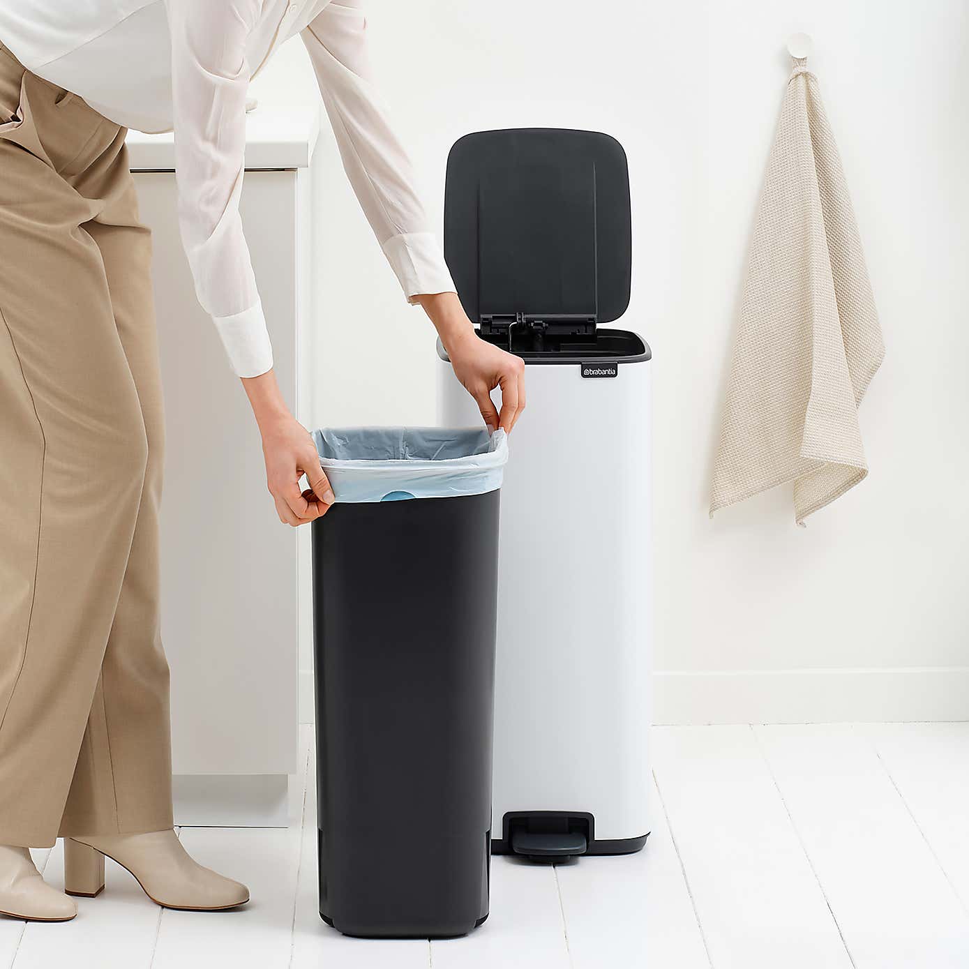 Carousel zoom image position 6 of 7