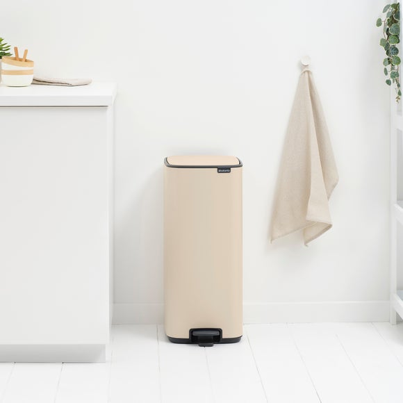 Carousel navigation image position 5 of 7