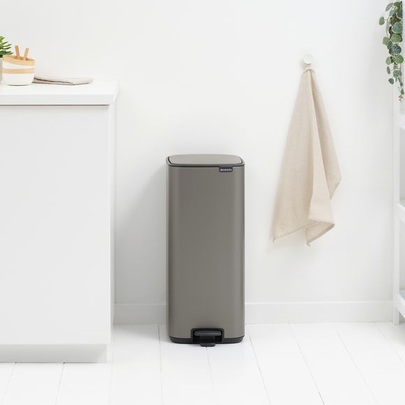 Carousel navigation image position 5 of 7