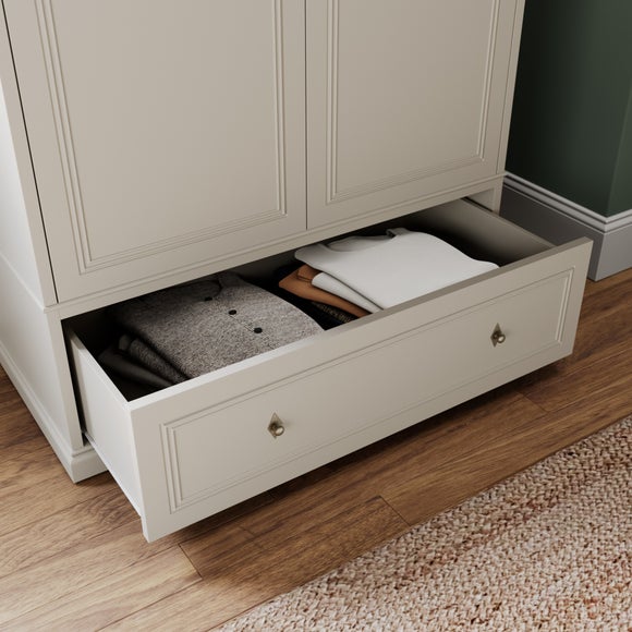 Carousel navigation image position 4 of 7