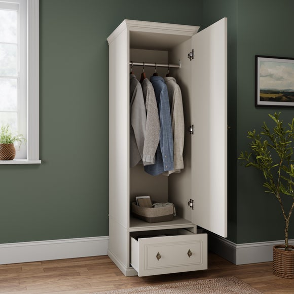 Carousel navigation image position 2 of 7