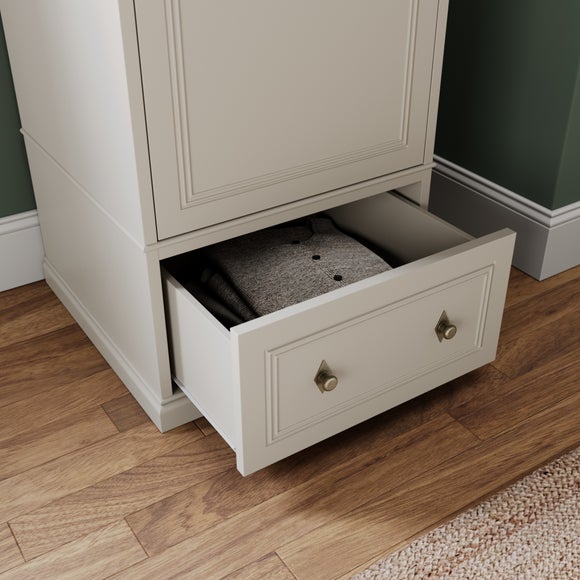 Carousel navigation image position 4 of 7