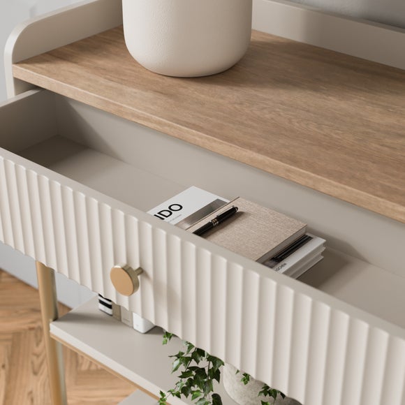 Carousel navigation image position 2 of 8