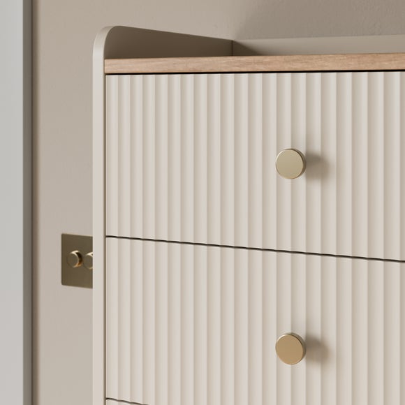 Carousel navigation image position 3 of 8