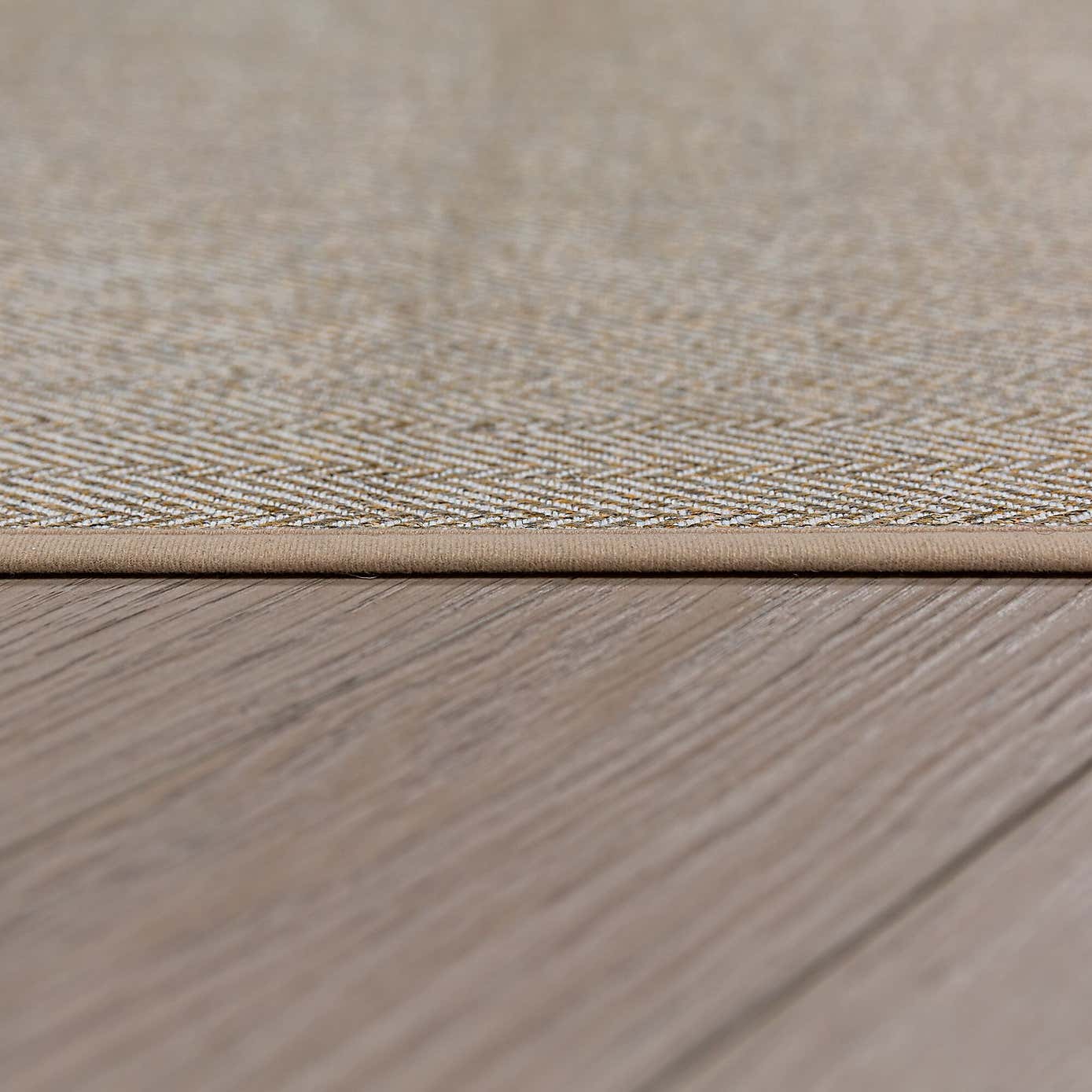 Carousel zoom image position 3 of 4