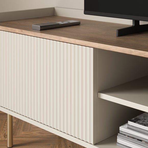 Carousel navigation image position 2 of 7