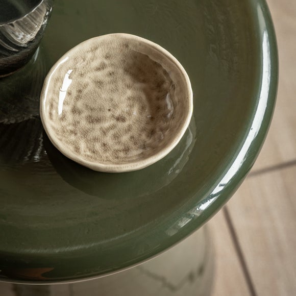 Carousel navigation image position 2 of 3