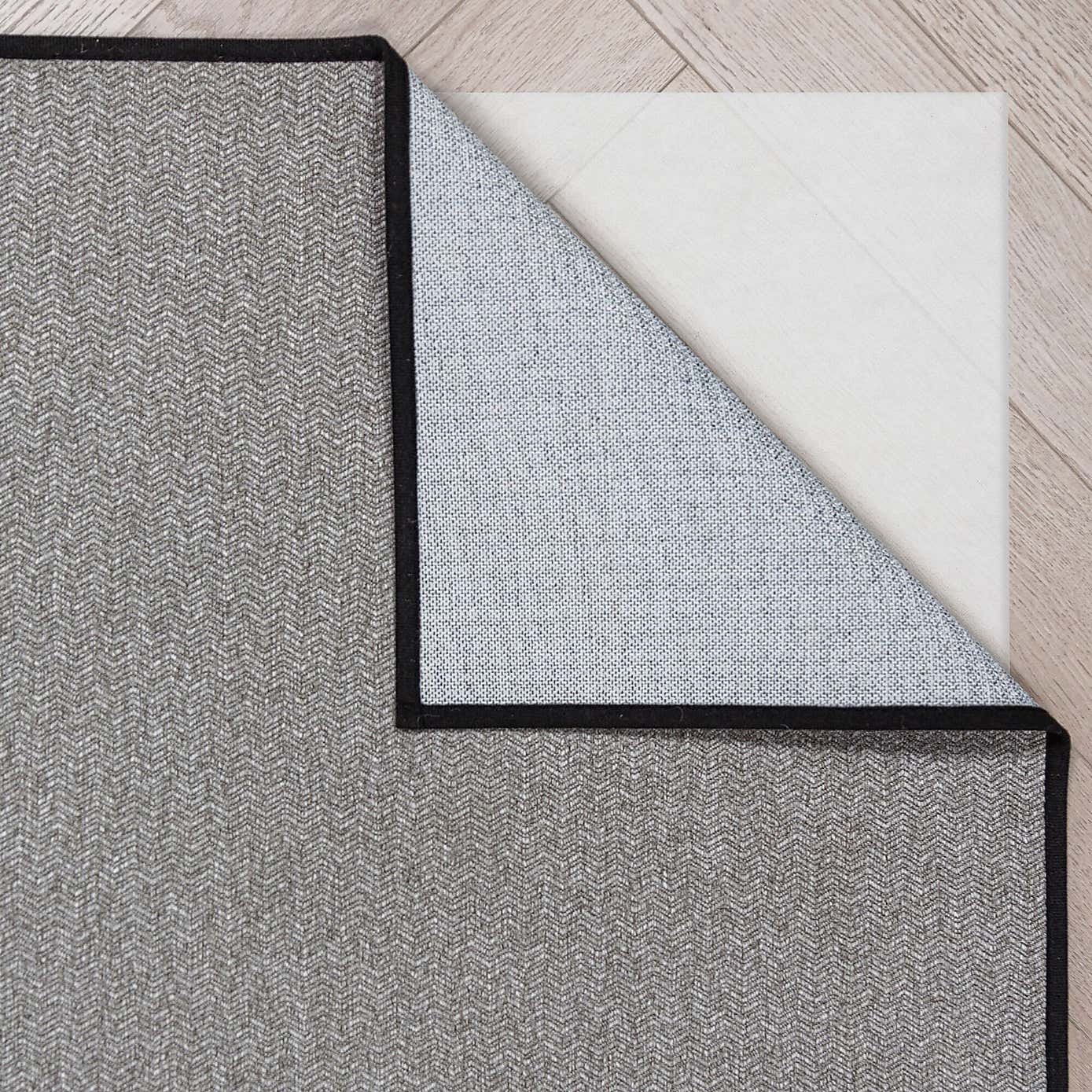 Carousel zoom image position 3 of 5