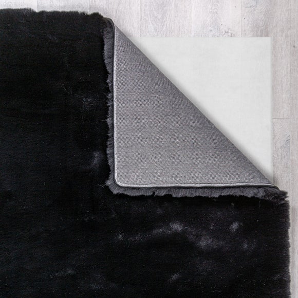 Carousel navigation image position 3 of 5