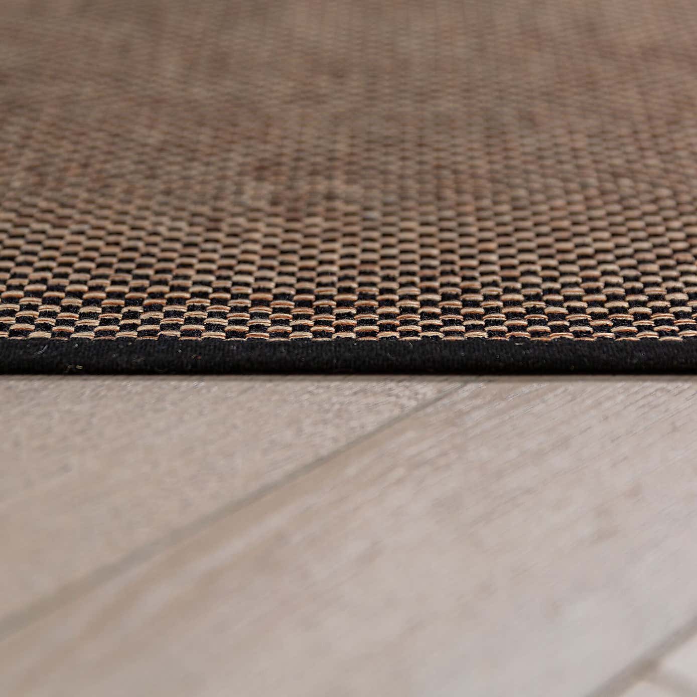 Carousel zoom image position 3 of 4