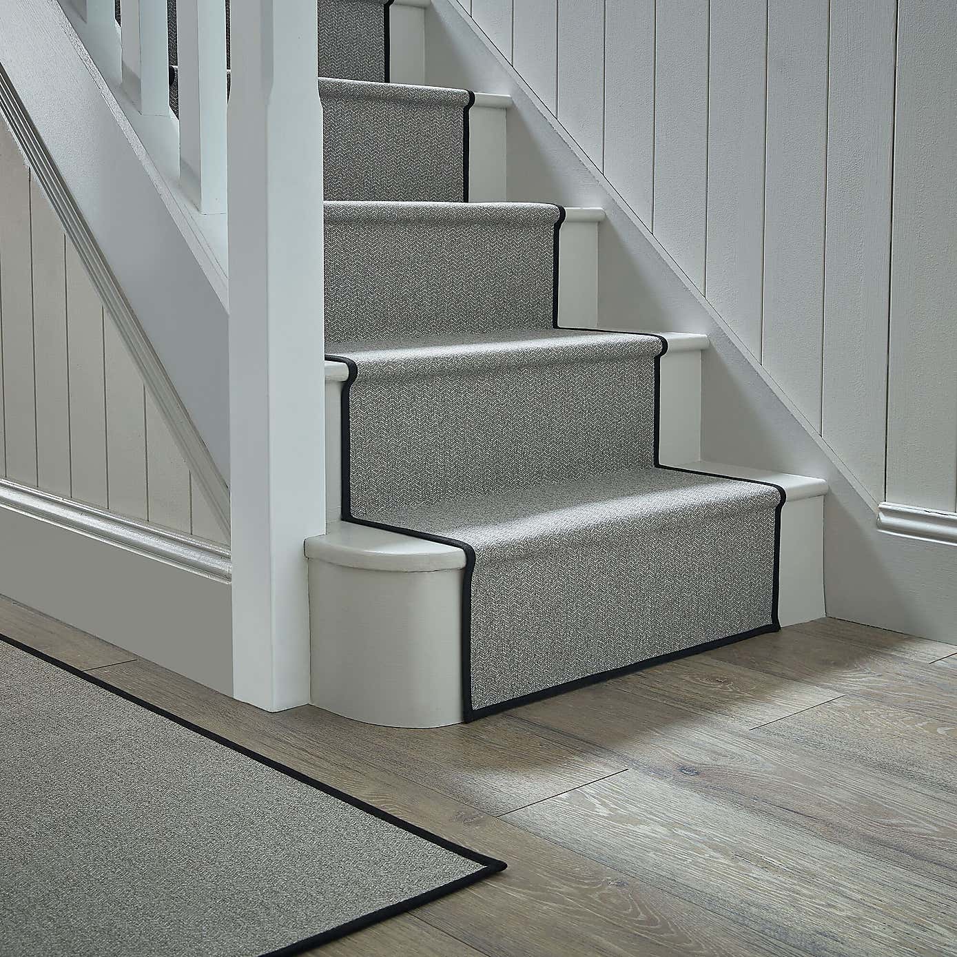 Carousel zoom image position 5 of 5