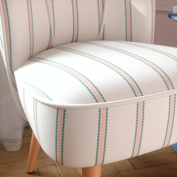 Carousel navigation image position 4 of 9