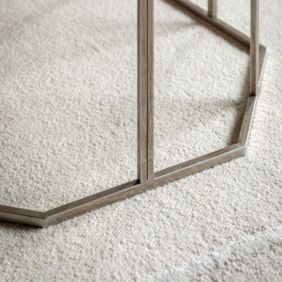 Carousel navigation image position 5 of 10