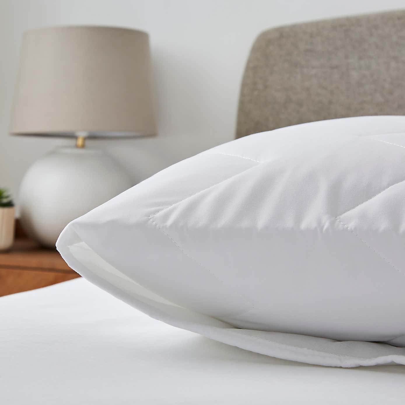 Carousel zoom image position 3 of 5