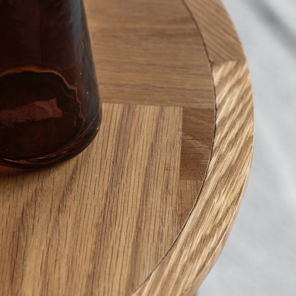 Carousel navigation image position 3 of 8