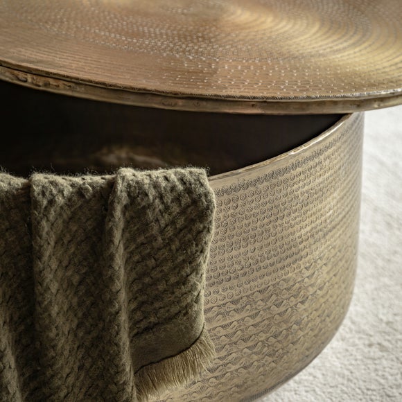 Carousel navigation image position 4 of 8