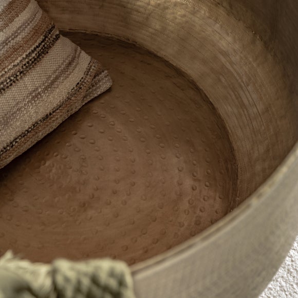 Carousel navigation image position 6 of 8