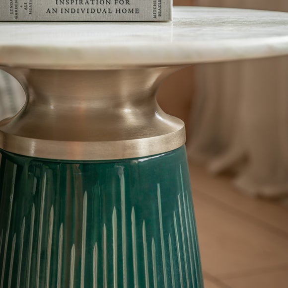 Carousel navigation image position 2 of 5