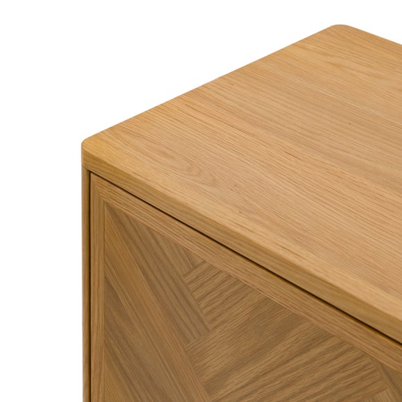 Carousel navigation image position 7 of 9