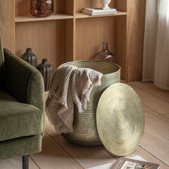 Carousel navigation image position 2 of 8