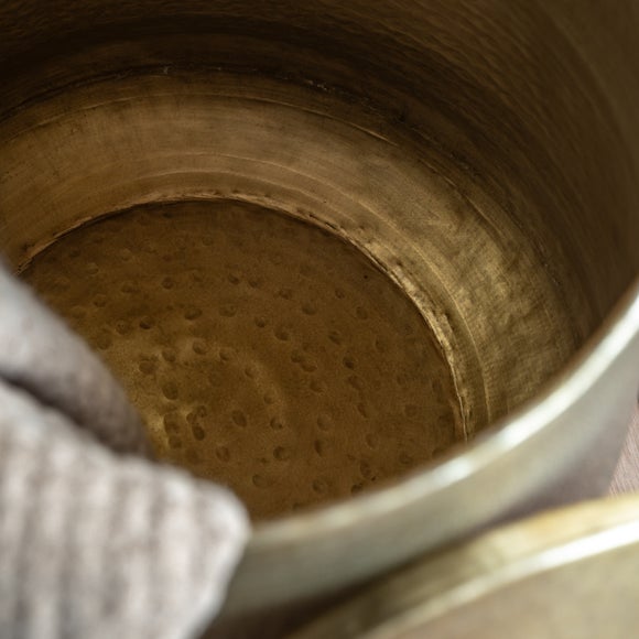 Carousel navigation image position 5 of 8