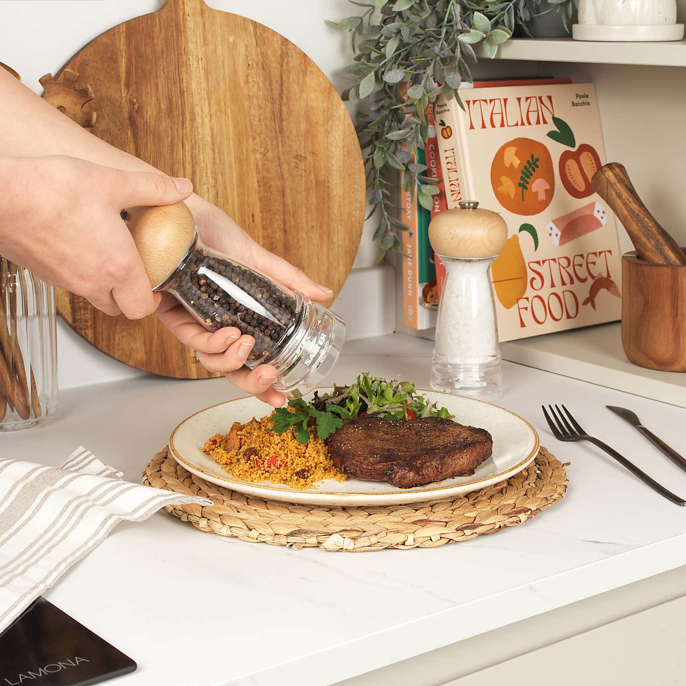 Carousel zoom image position 2 of 7