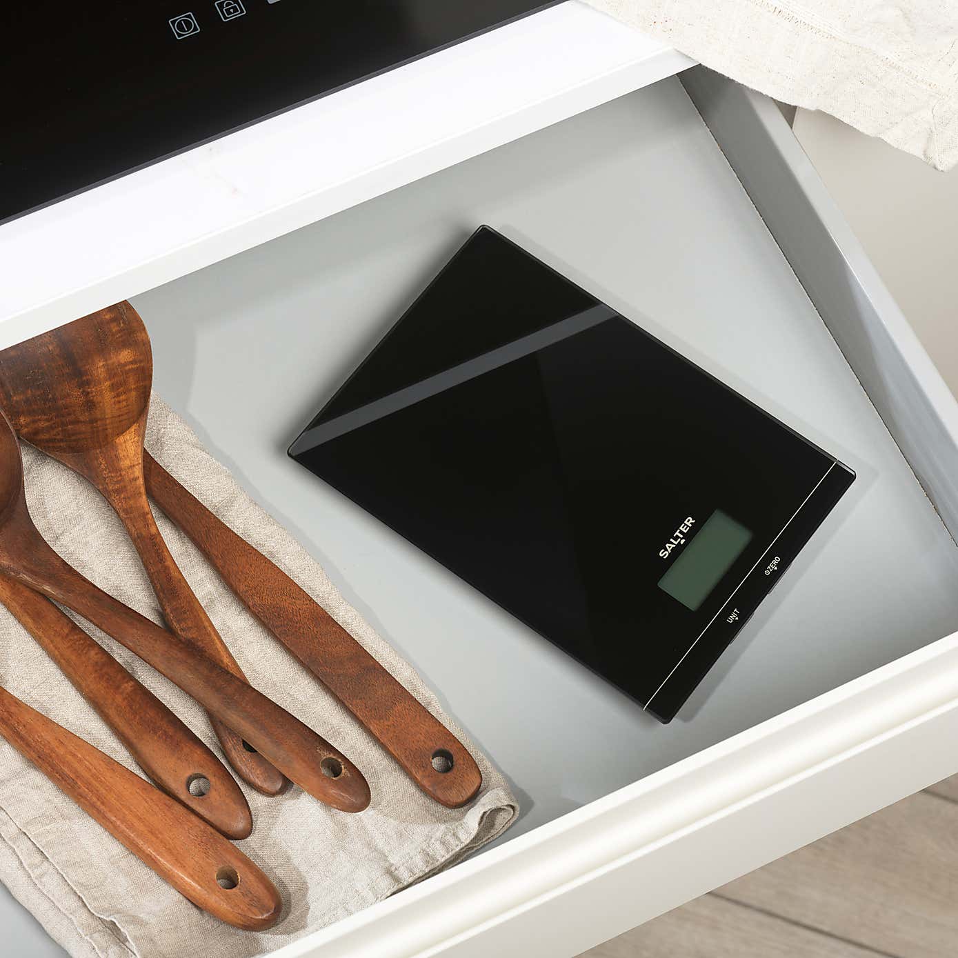 Carousel zoom image position 4 of 6