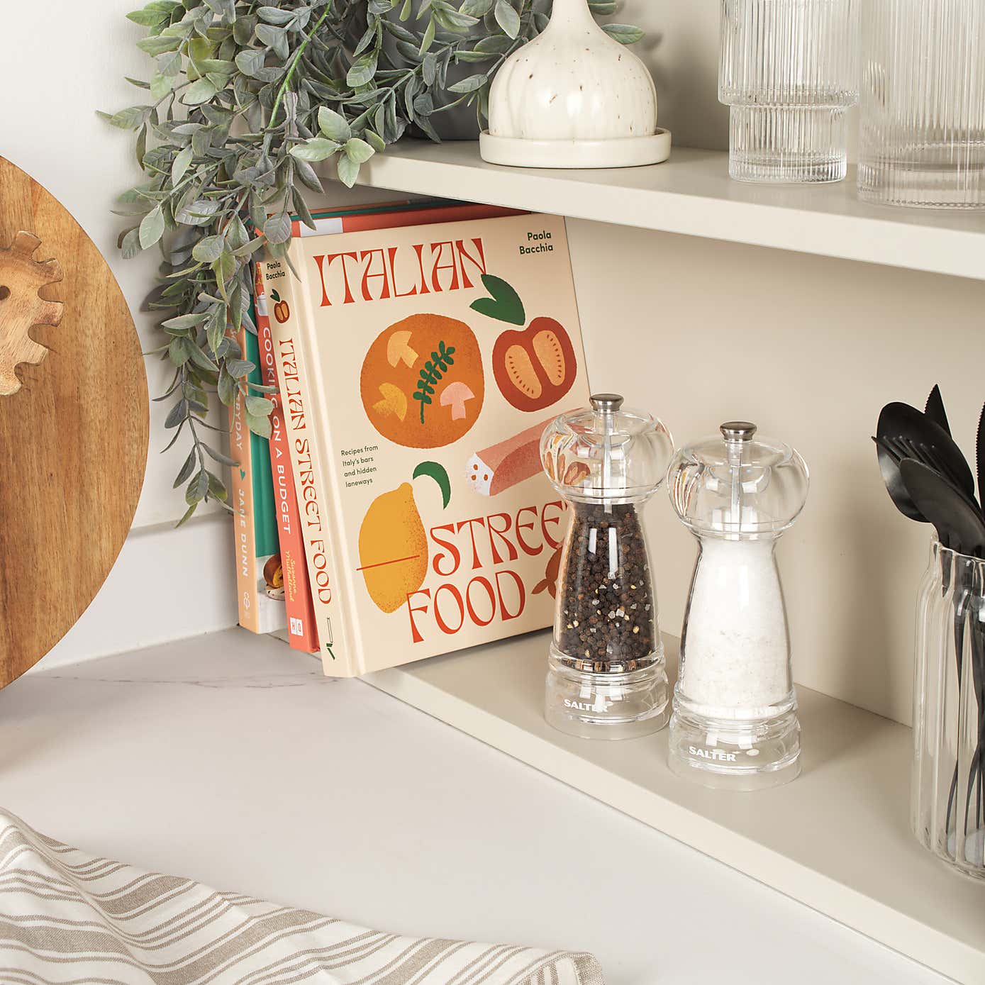 Carousel zoom image position 2 of 6