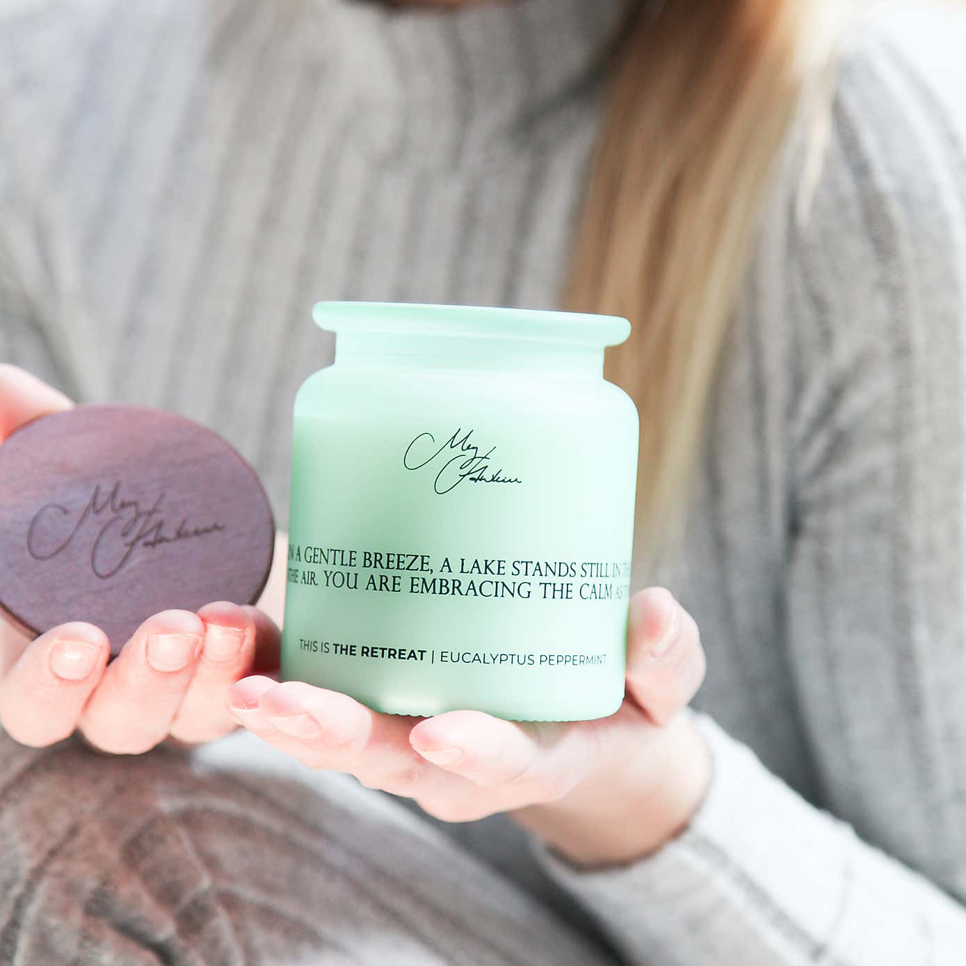 Carousel zoom image position 3 of 4