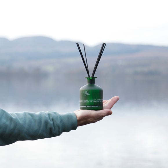 Carousel navigation image position 2 of 3