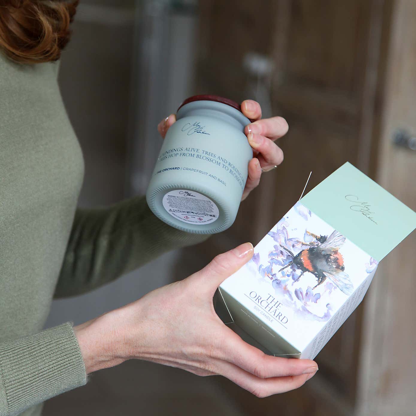 Carousel zoom image position 3 of 4