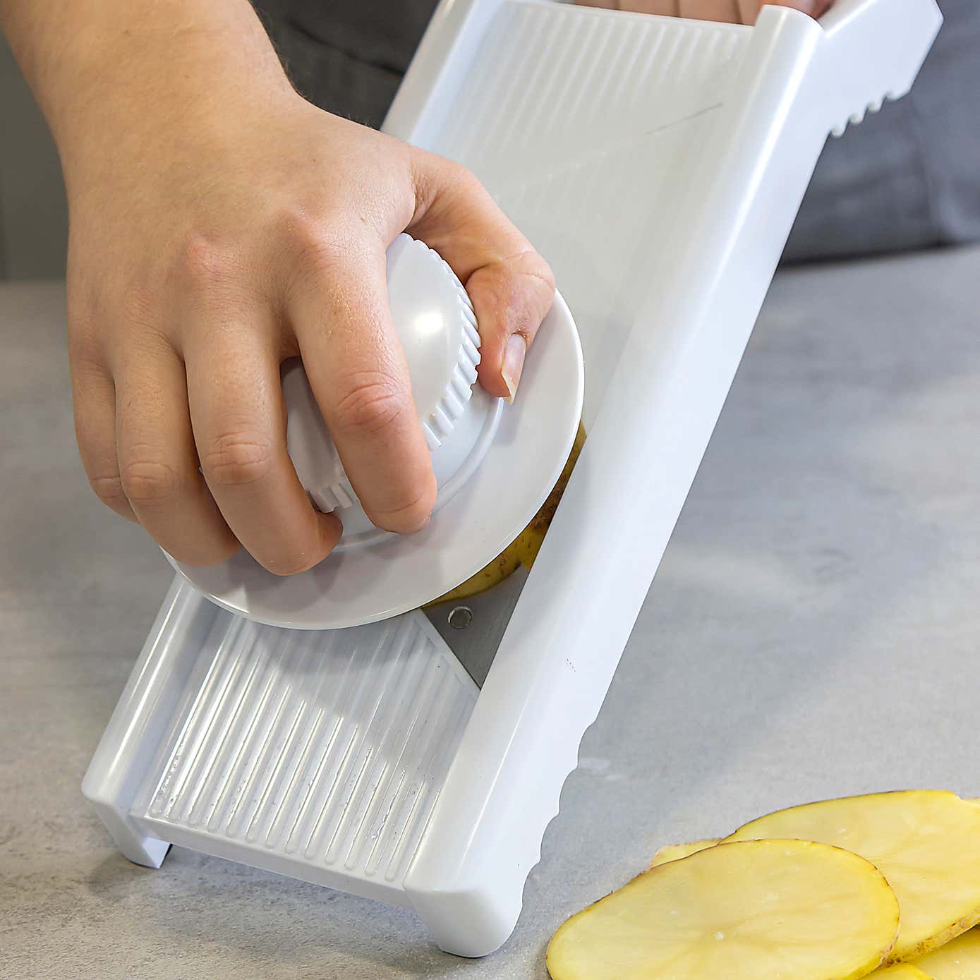 Carousel zoom image position 3 of 9