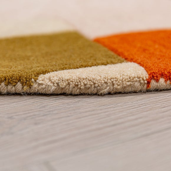 Carousel navigation image position 4 of 6