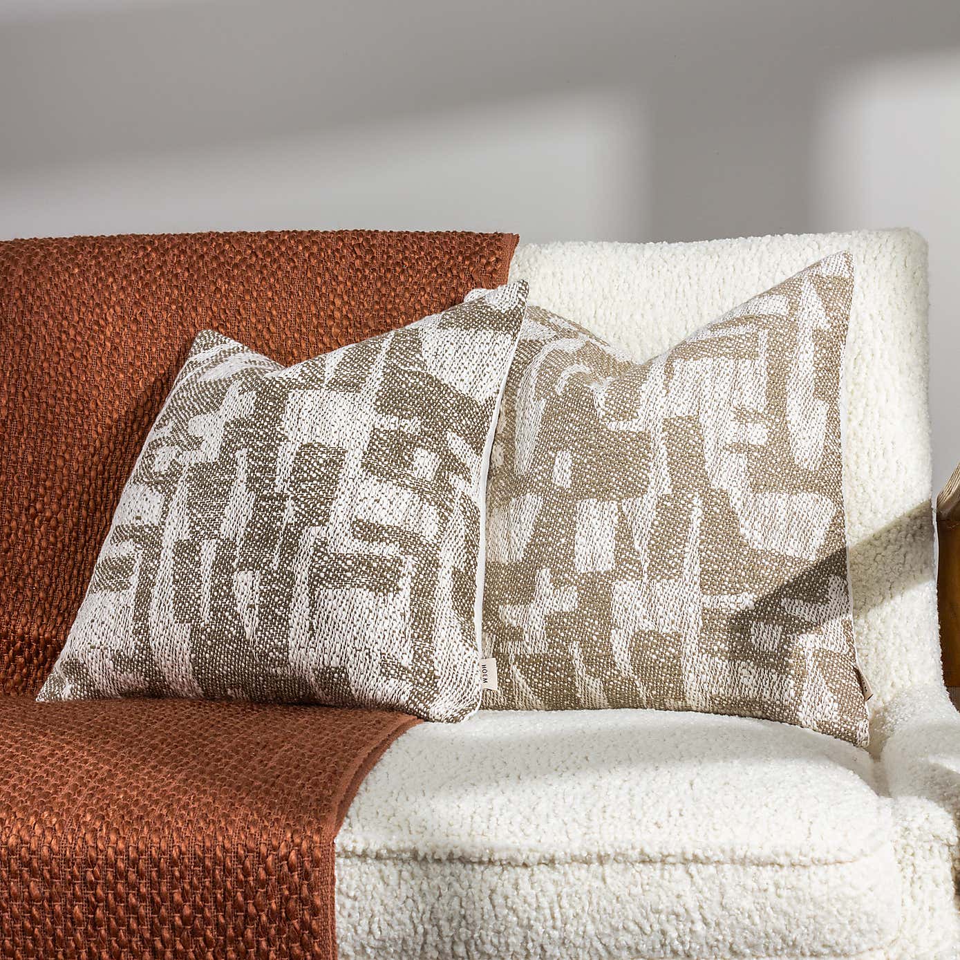 Carousel zoom image position 6 of 6