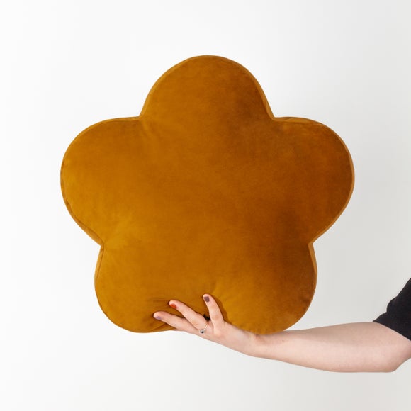Heya Home Flower Shaped Cushion