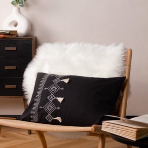 Furn. Pritta Cotton Rectangle Cushion