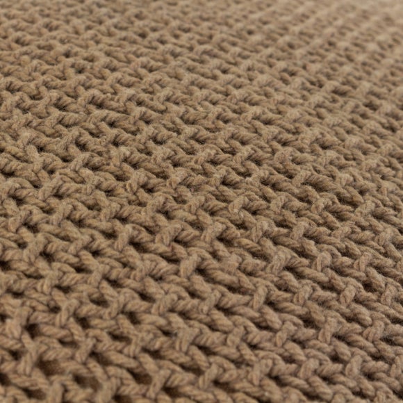 Carousel navigation image position 2 of 6