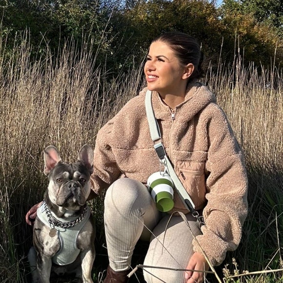 Carousel navigation image position 2 of 3