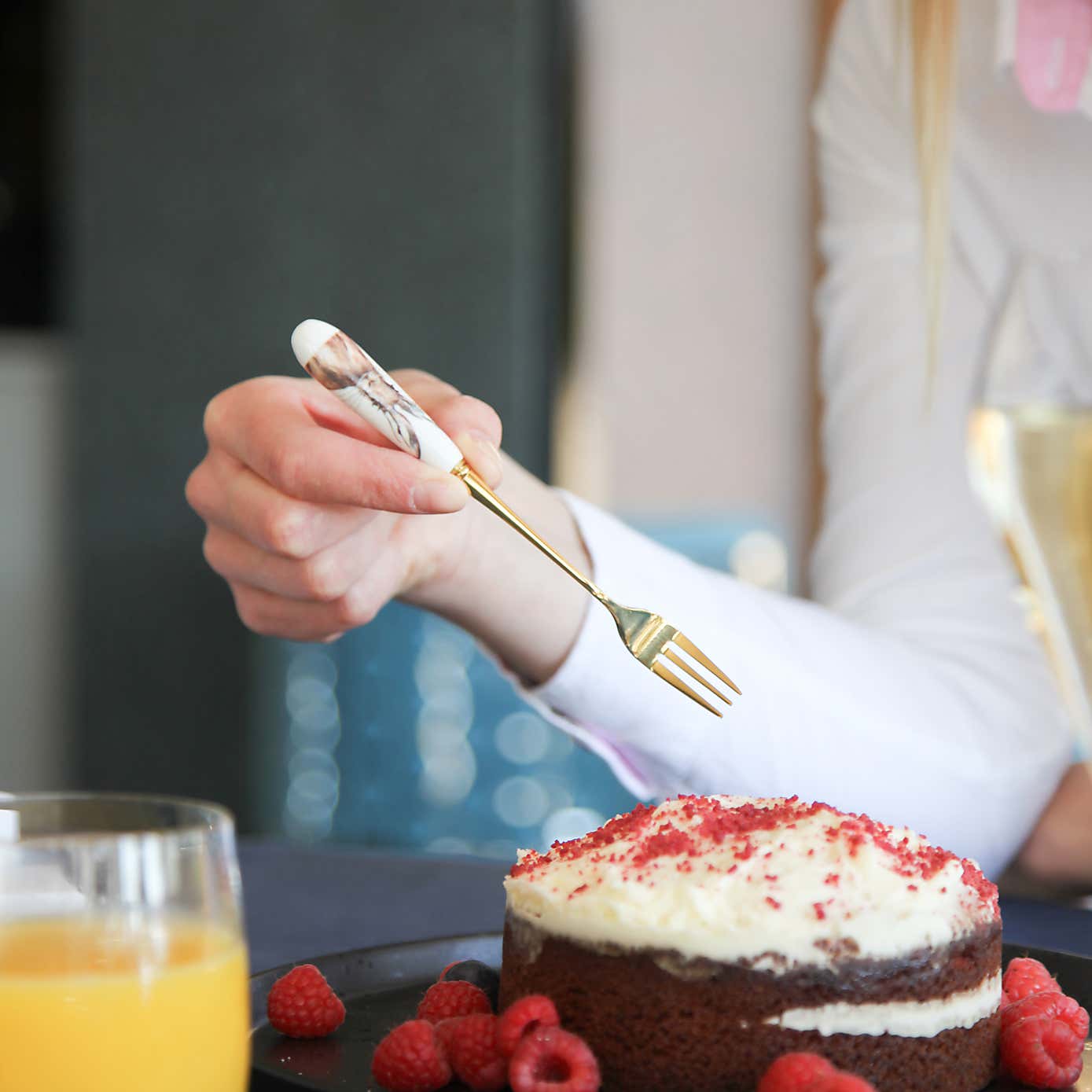 Carousel zoom image position 4 of 4